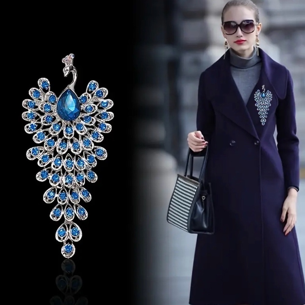 Elegant Blue & Silver Peacock Brooch and Pendant. - Picture 7 of 10